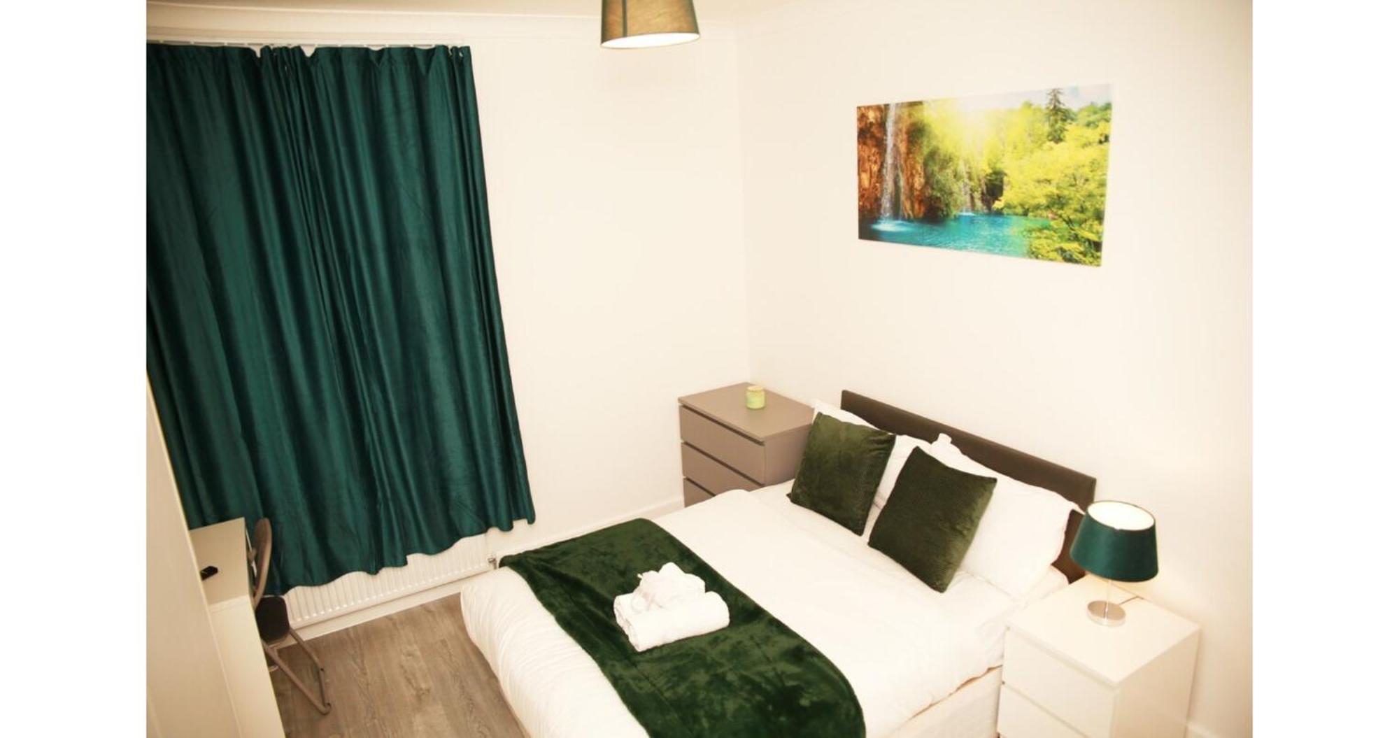 Cricklewood Deluxe Ensuite Room London Exterior photo