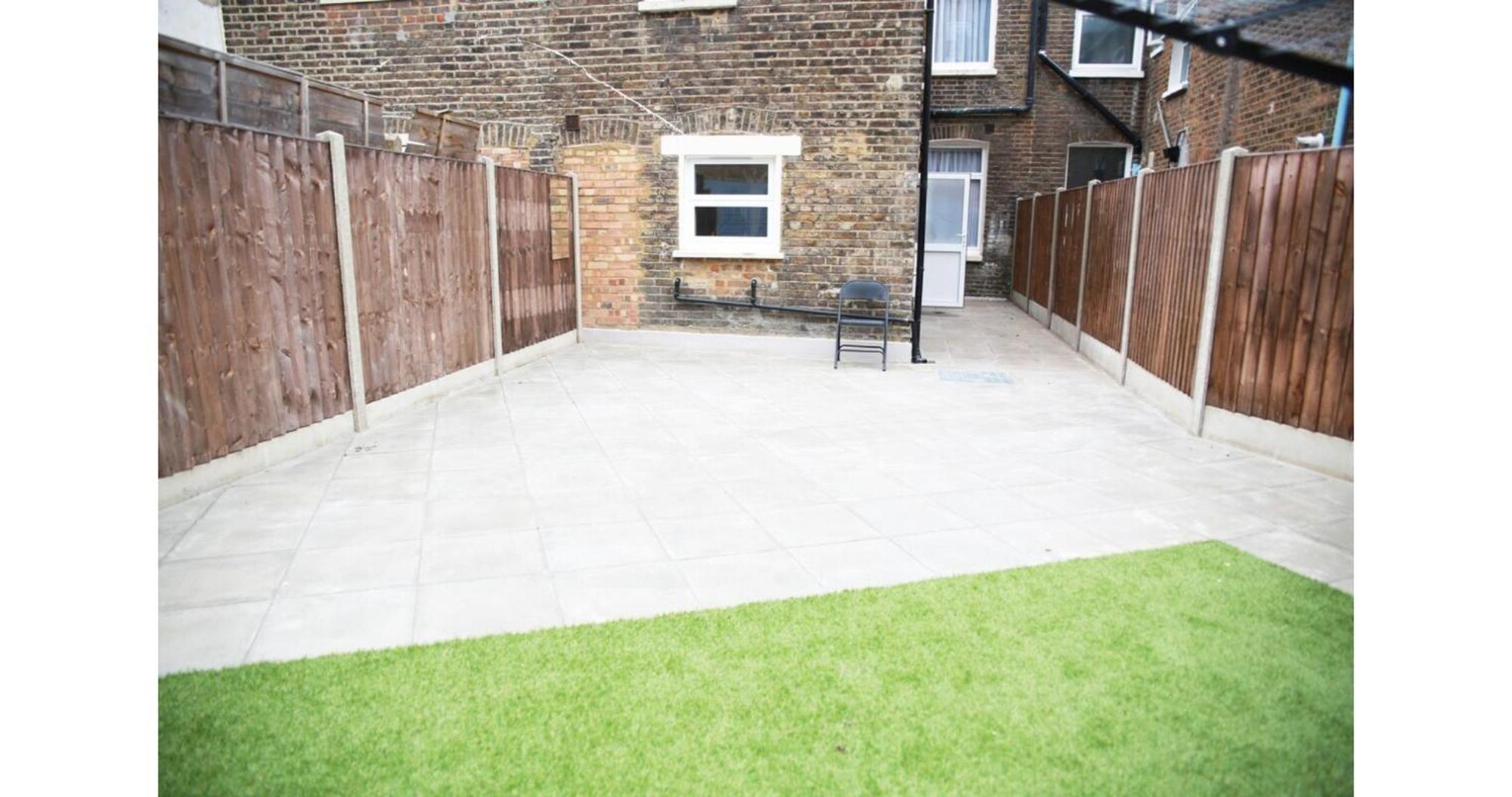 Cricklewood Deluxe Ensuite Room London Exterior photo