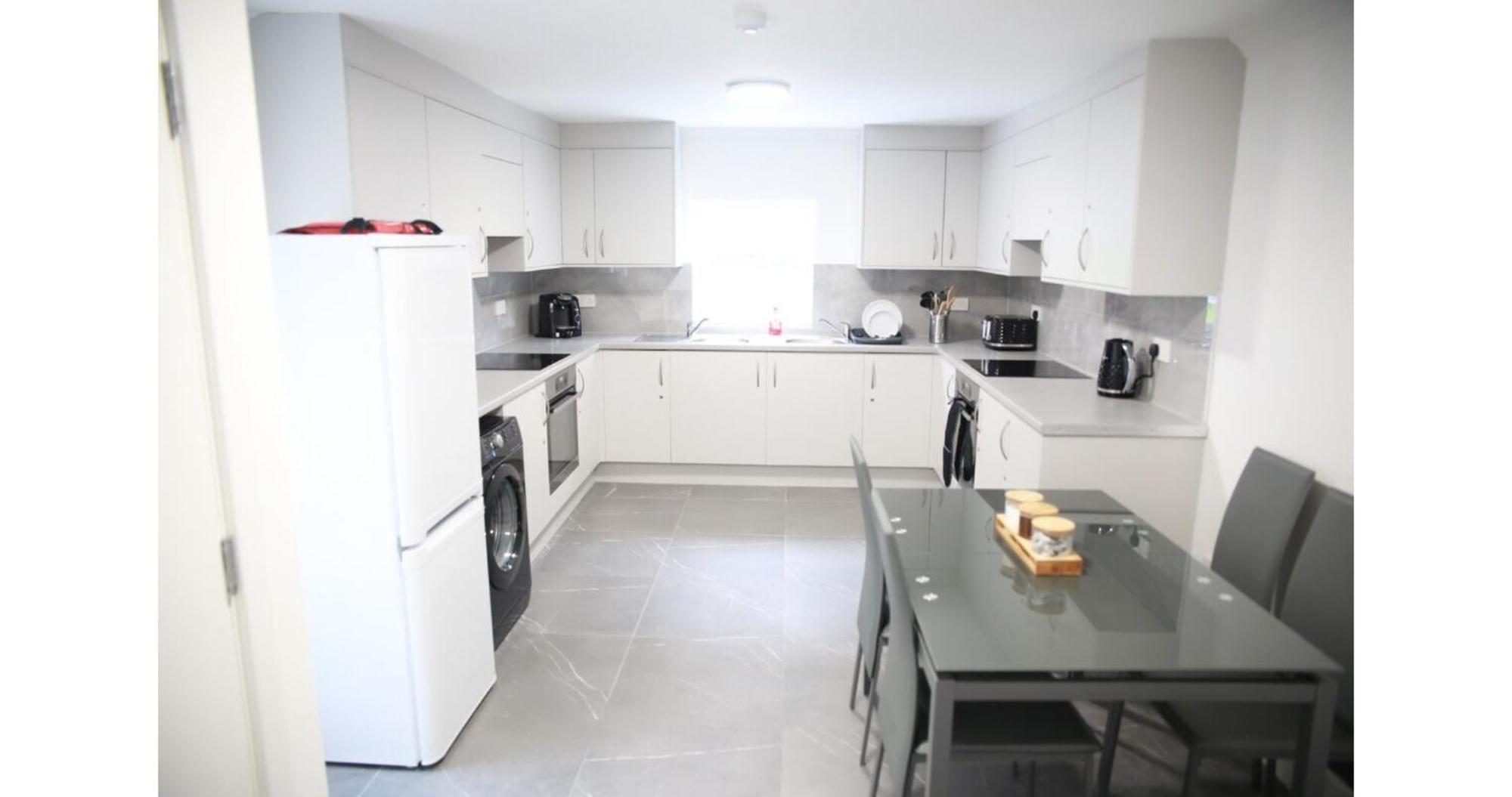 Cricklewood Deluxe Ensuite Room London Exterior photo