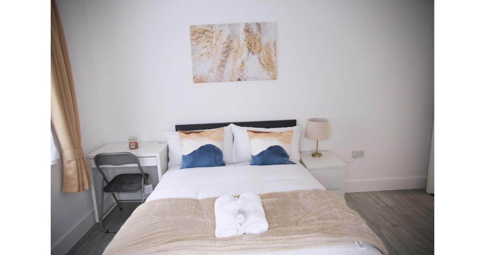 Cricklewood Deluxe Ensuite Room London Room photo