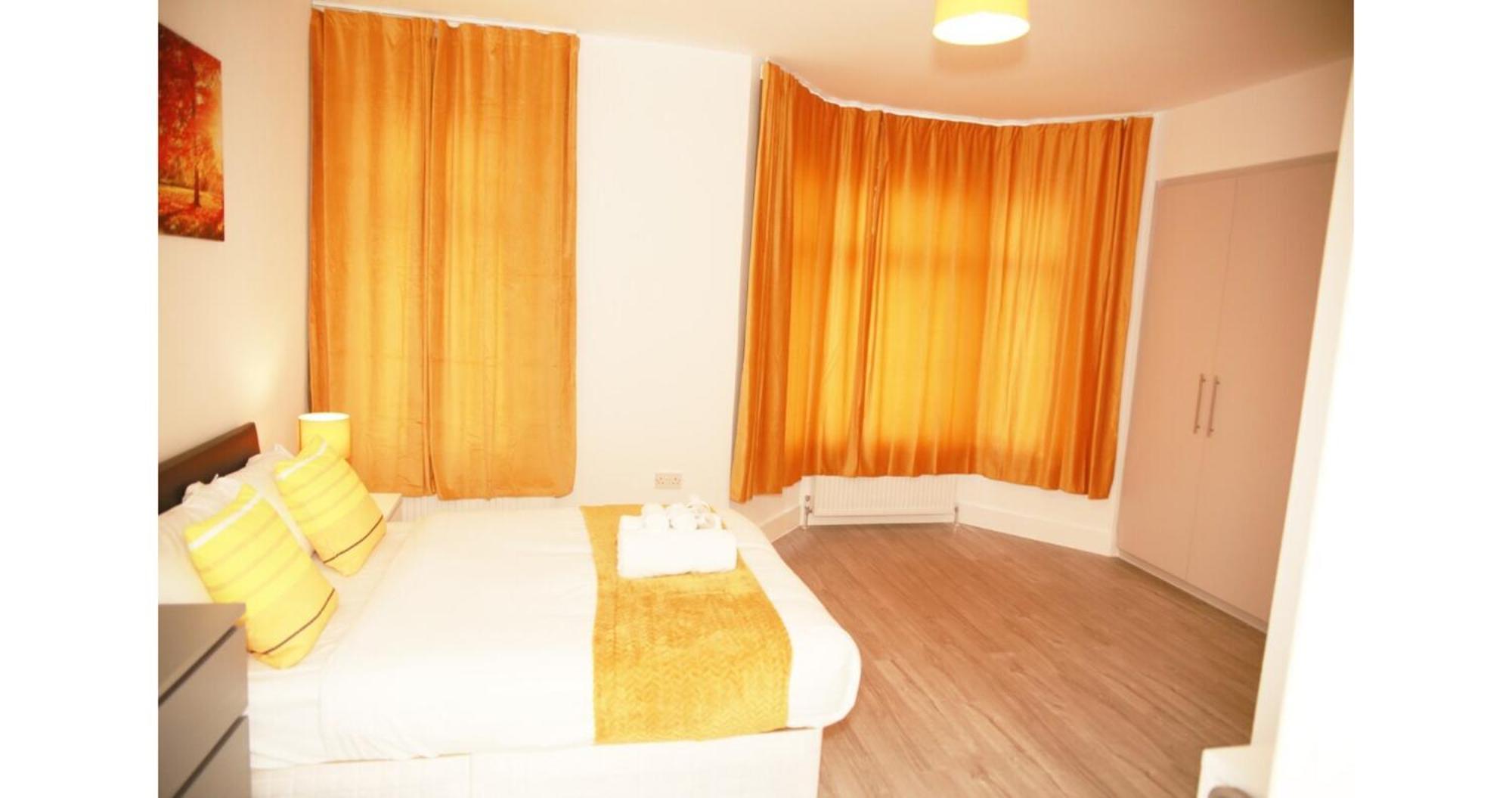 Cricklewood Deluxe Ensuite Room London Room photo